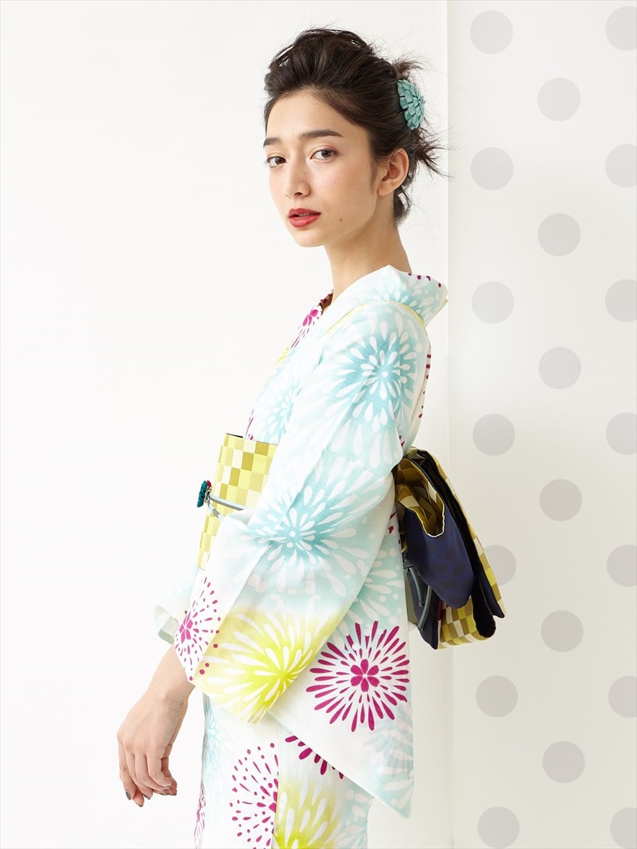 浴衣単品 ぼかし花火 Natural Furifu ナチュラルふりふ Free オフホワイト ふりふ ミマツグループオンラインストア