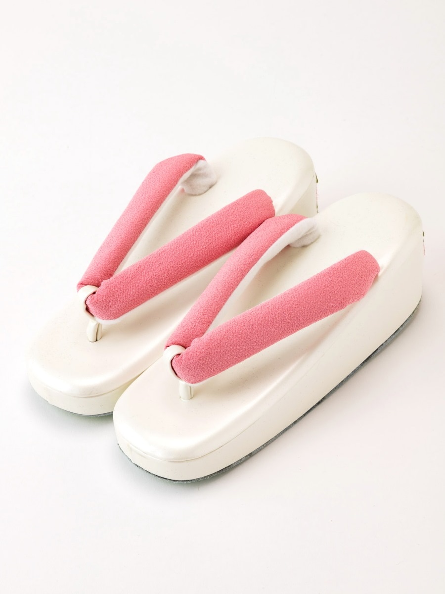 牡丹刺繍入り和装草履 Free ホワイト 着物 振袖 ブランド 三松 しゃら ミマツグループ 公式通販サイト