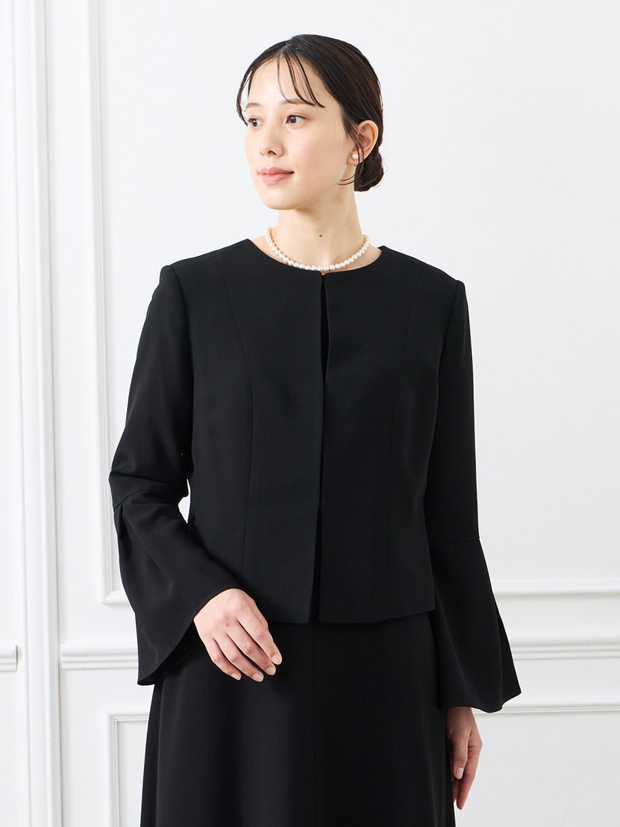 LAUIR ブラック テーラードジャケット フレアスリーブ 楽天市場】LAUIR ルーズスリットスリーブテーラードジャケット