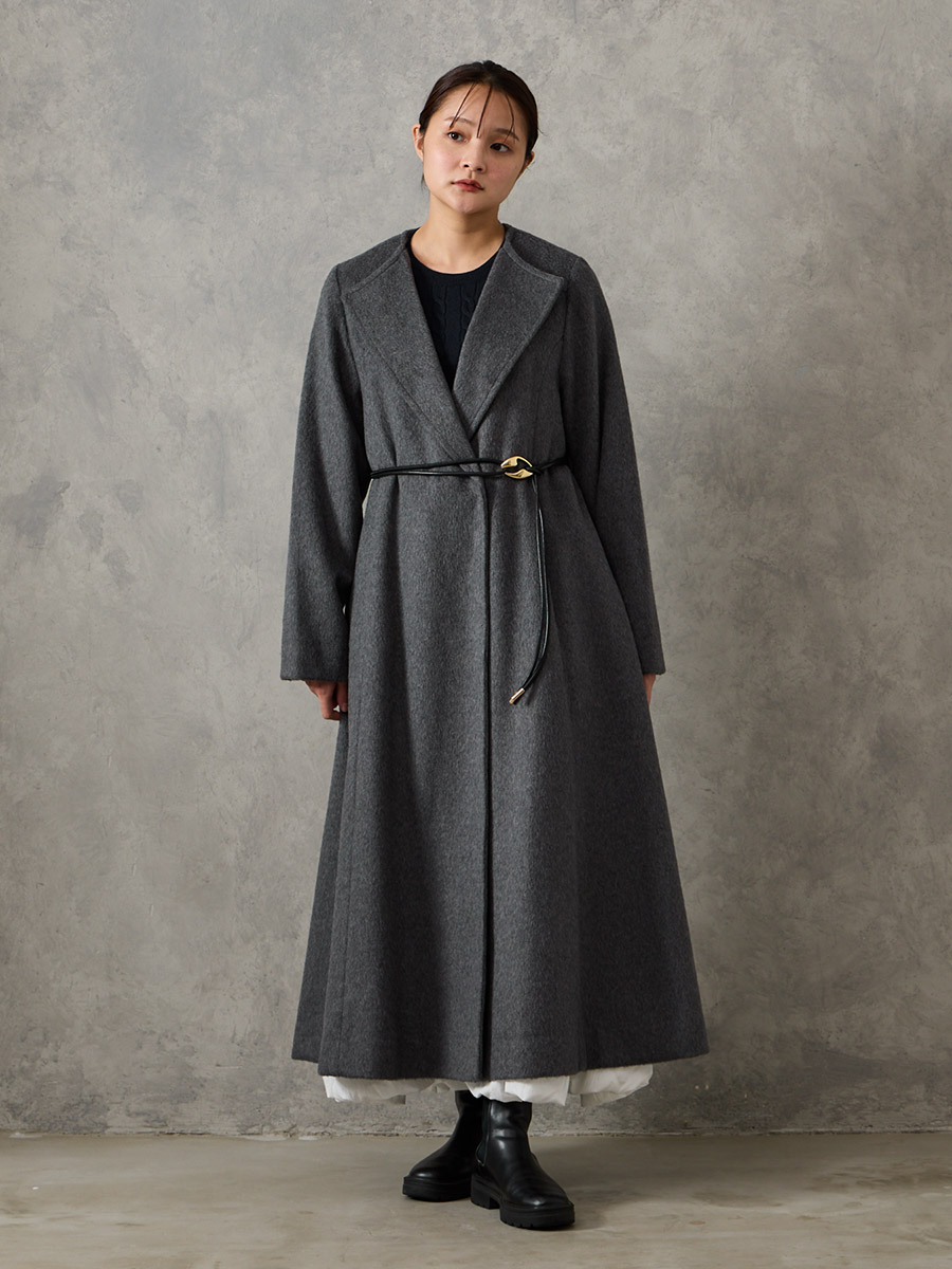 チャコールグレー