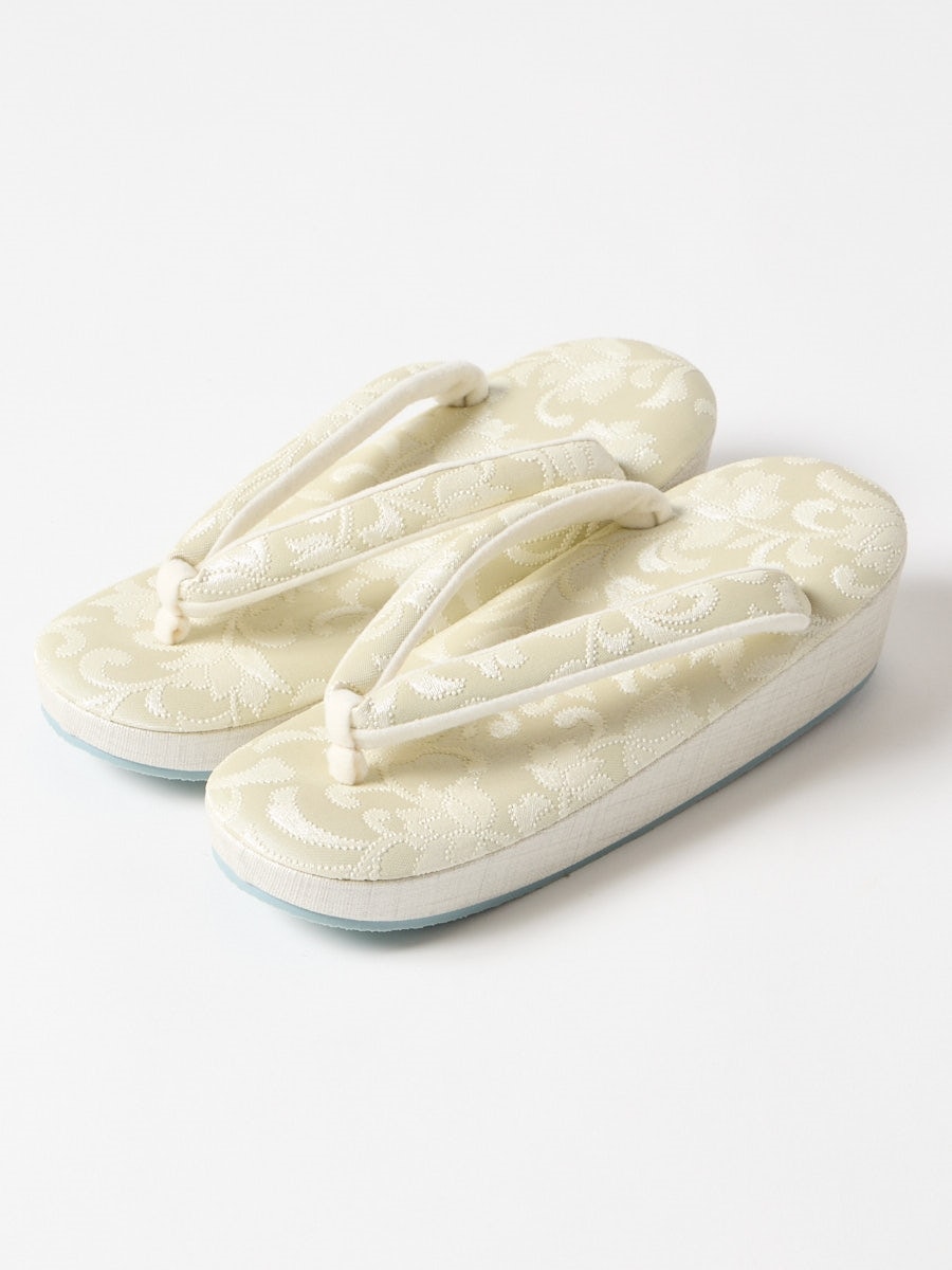 ライトグリーン