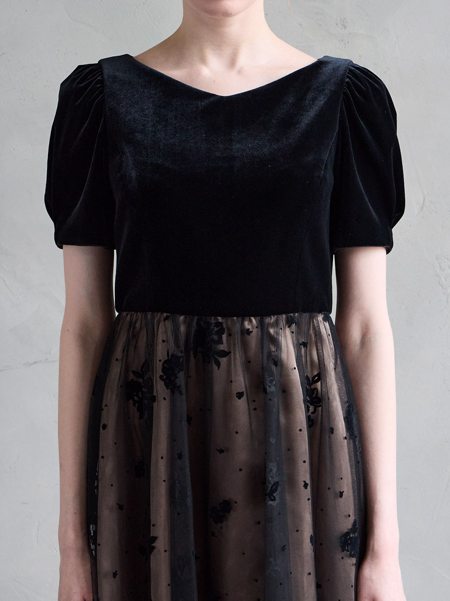 ストレッチ素材のVネックフレアドレス パターン 型紙 Vネックフレアドレス生地の通販|ノムラテーラー