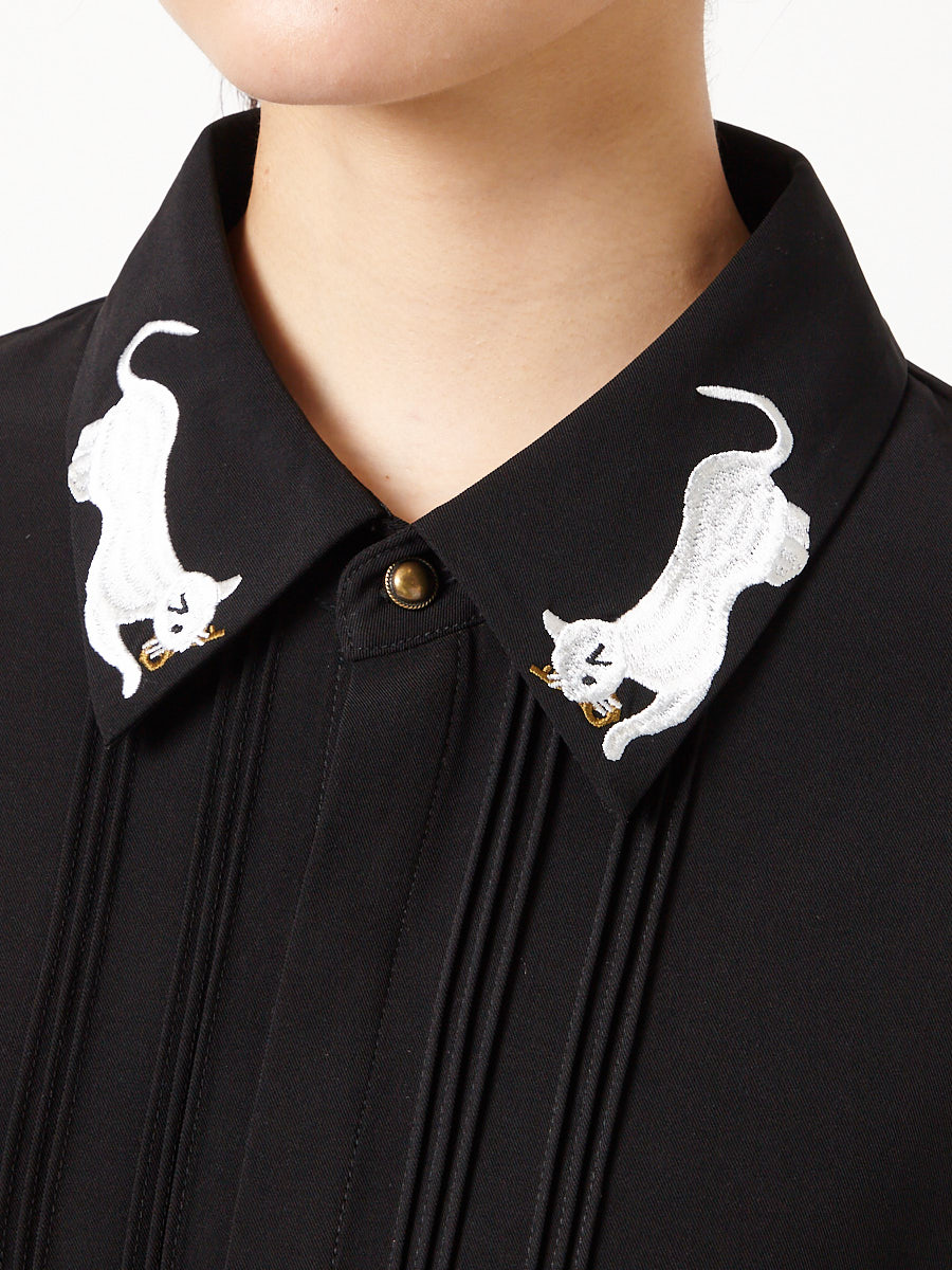 猫刺繍襟ピンタックブラウス(FREE ブラック): ふりふ｜ミマツグループ