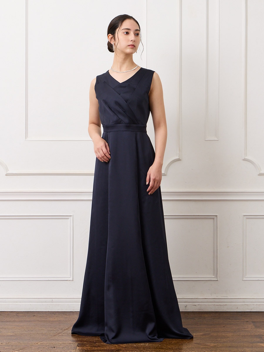 タックデザインサテンロングドレス