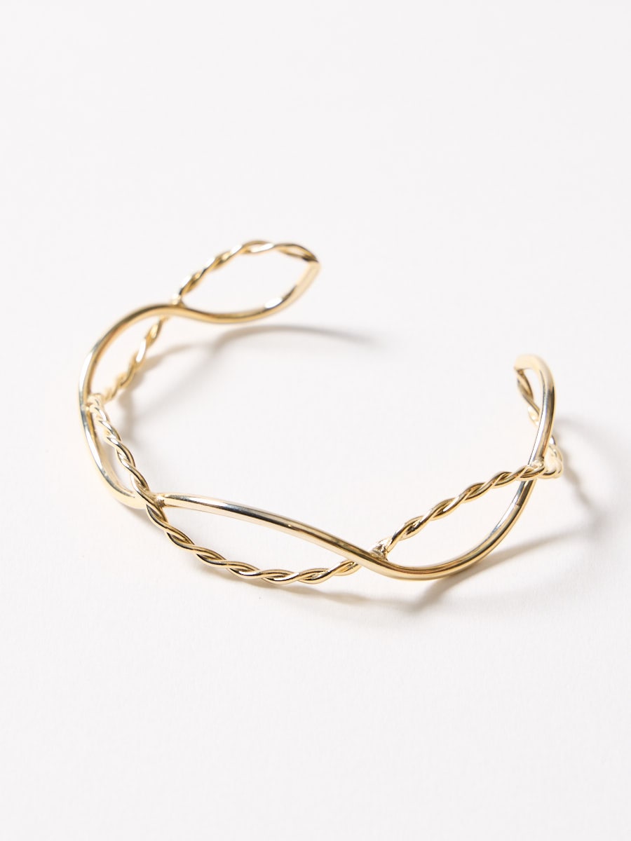 クロスワイヤーバングル