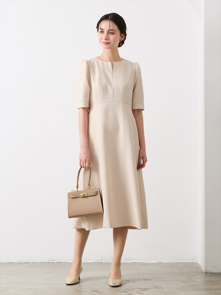 ハーフスリーブセミフレアブッチャーワンピース|ベージュ
