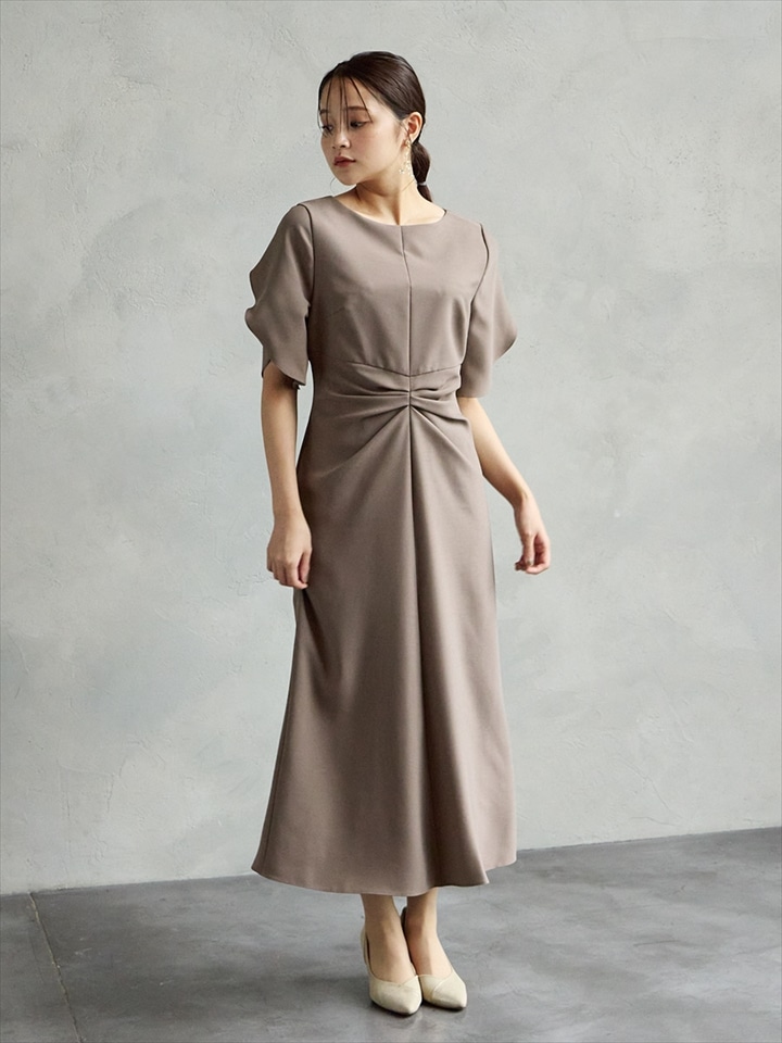 ウエストタックストレートラインドレス|モカ