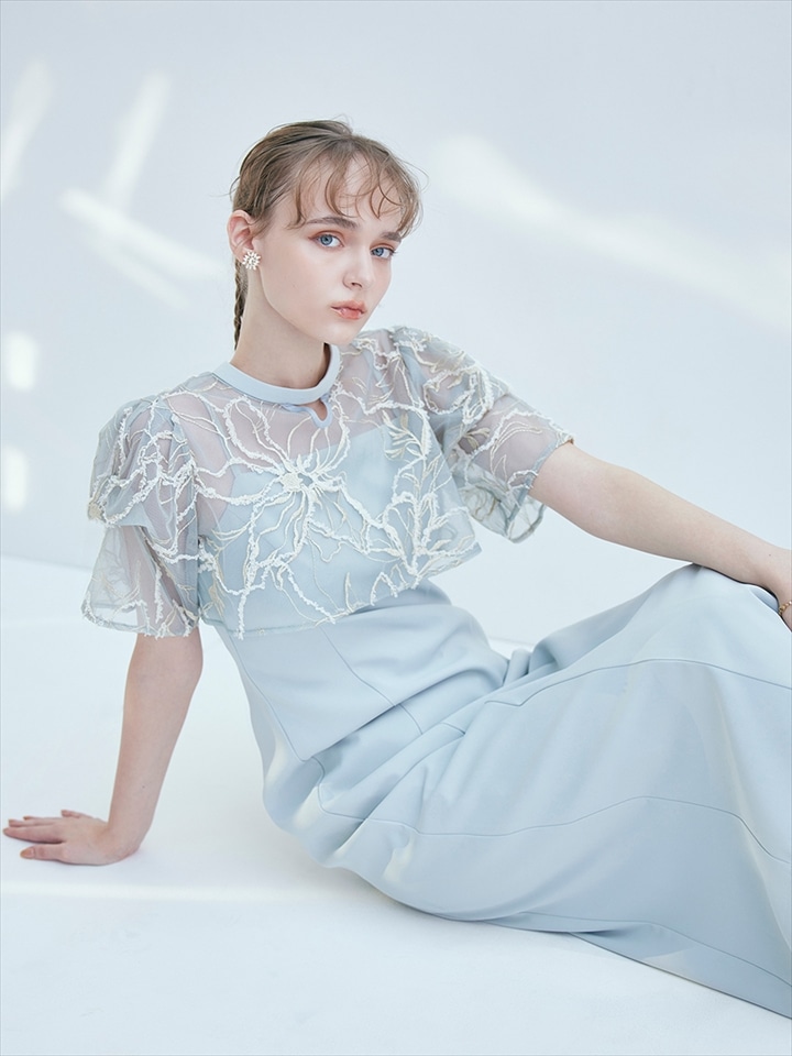 フラワーモール刺繍キーネックブラウス×Iラインキャミソールドレス2点セット|スカイブルー