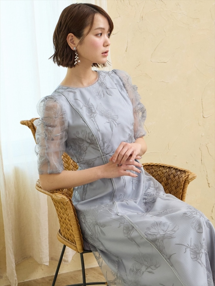 ミストチュール フラワーモチーフラメ刺繍パイピングデザインドレス|ブルーグレー