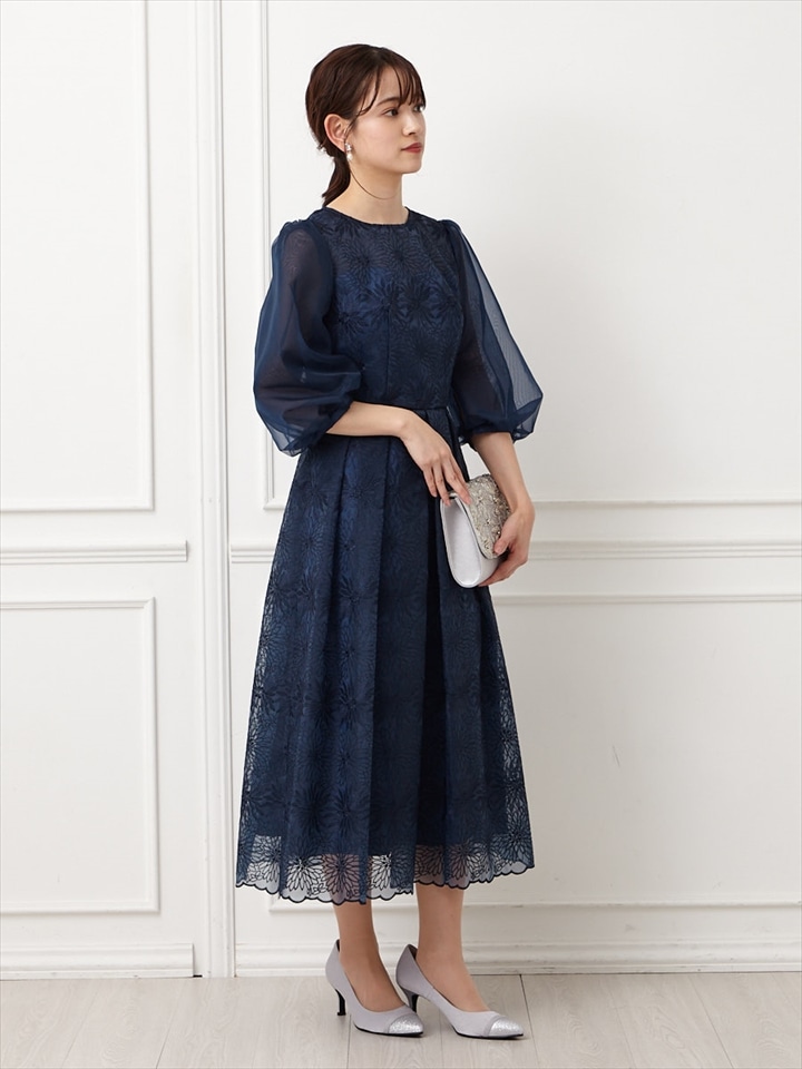 オーガンジー花柄刺繍ボリュームスリーブドレス|ネイビー