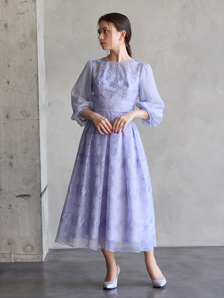 オーガンジー花柄刺繍ボリュームスリーブドレス|ラベンダー