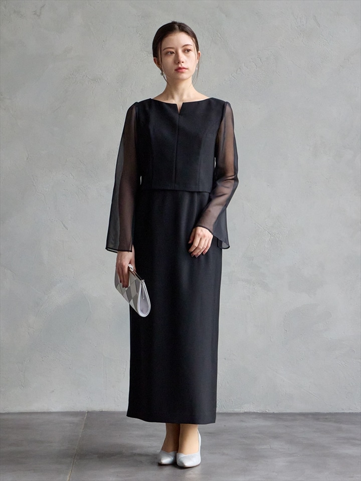 キーネックタイトラインドレス|ブラック