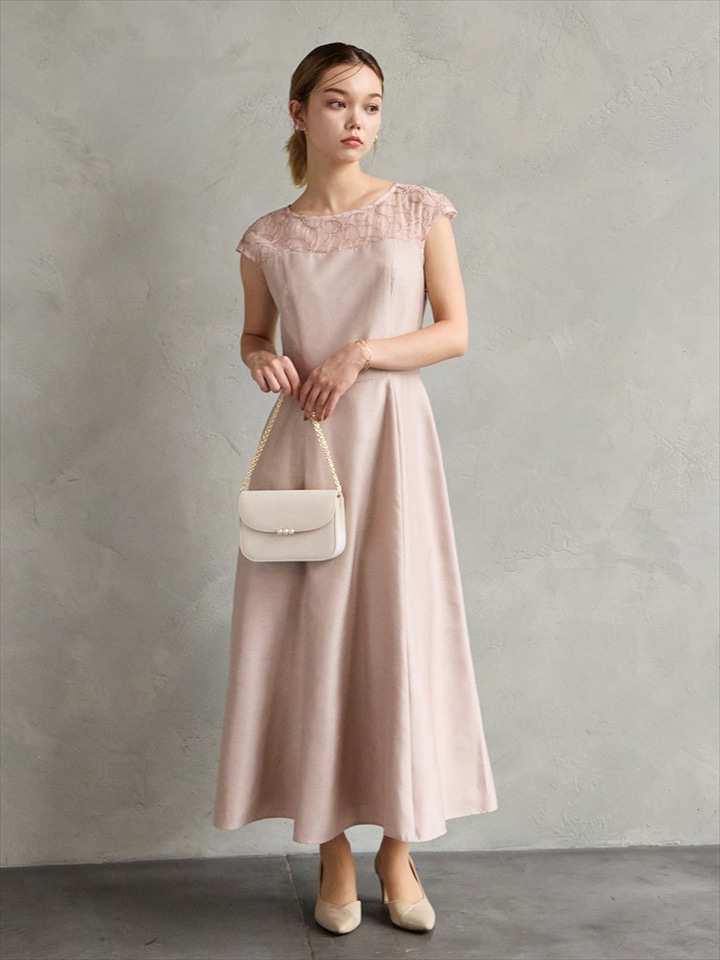 リリアン刺しゅう×オリジナルシャンタンフレンチスリーブフレアドレス|ピンクベージュ