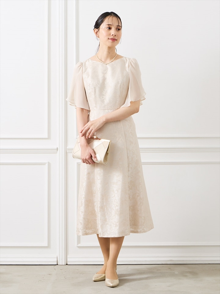 ラメシフォンスリーブ×シャンタンオパールフィット＆フレアドレス|ベージュ