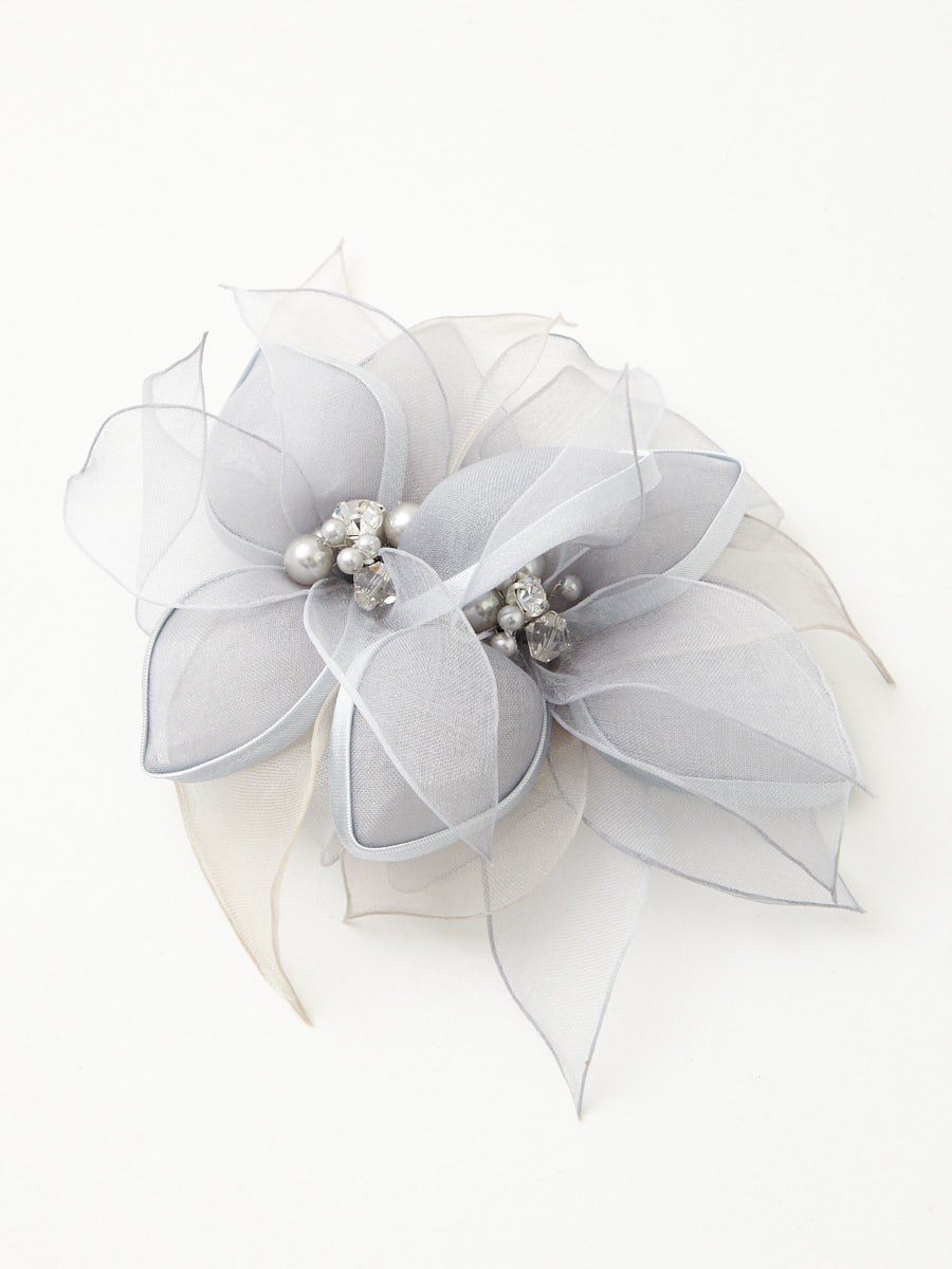 パイピングデザインコサージュ|シルバー