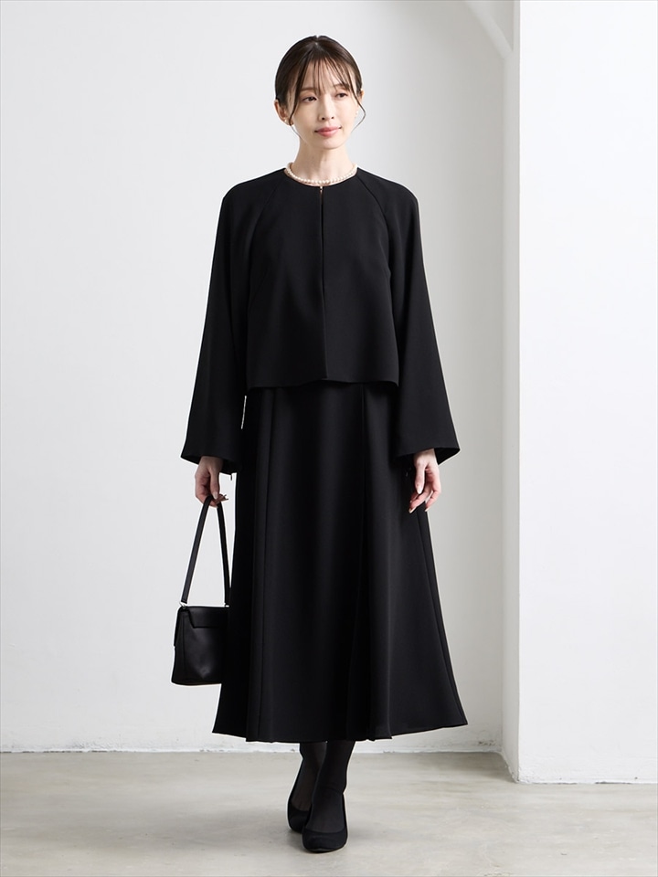 【喪服・礼服】【ウォッシャブル】Vネック前開きAラインブラックワンピース×ファスナー付きラグランスリーブジャケット2点セット|ブラック