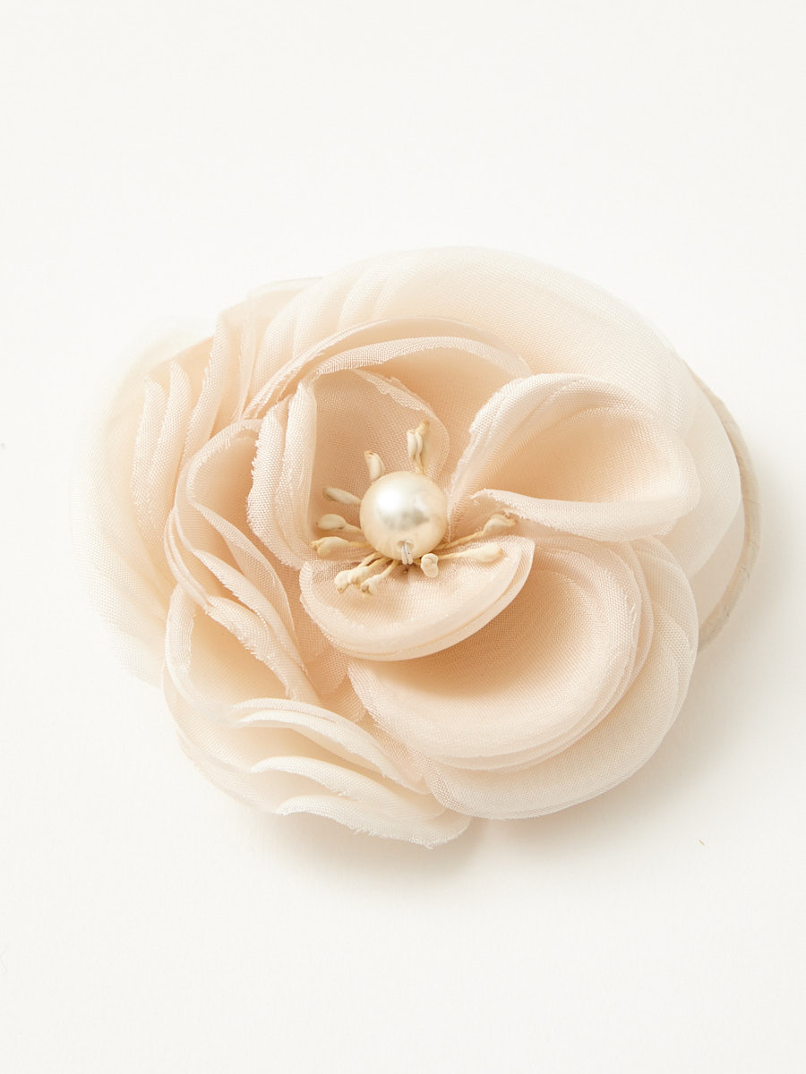 パール付き一輪コサージュ|ベージュ