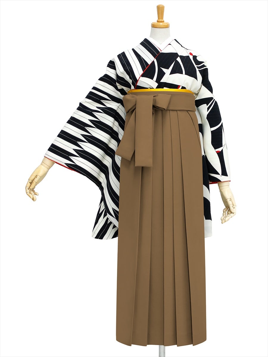 【レンタル商品】レンタル袴「【M0001】鶴× 矢羽根・黒」|ブラウン