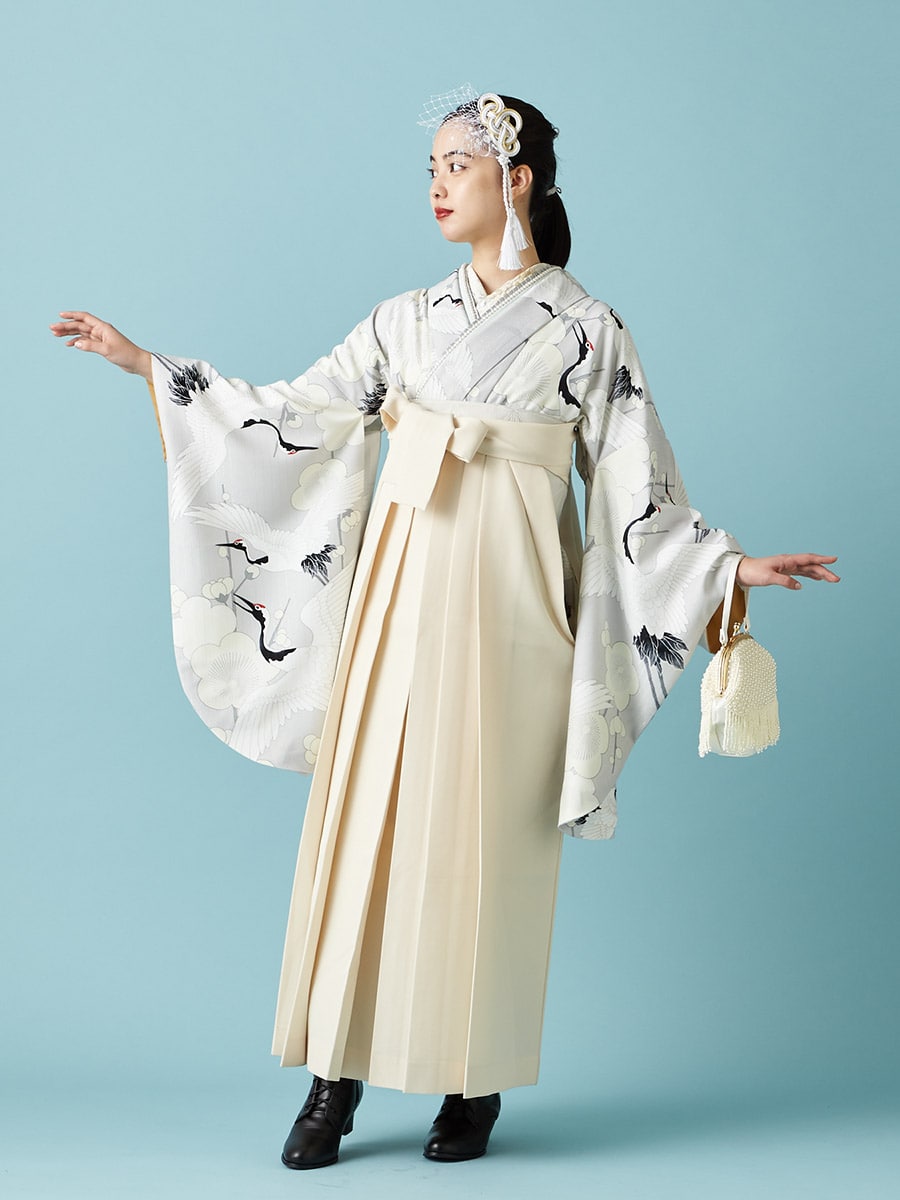 【レンタル商品】レンタル袴「【M0085】梅鶴・グレー」|オフホワイト