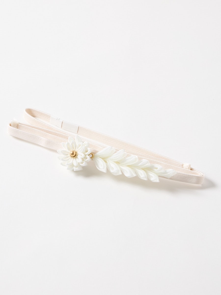 【残りわずか】帯締め「つまみリーフ菊」|ホワイト