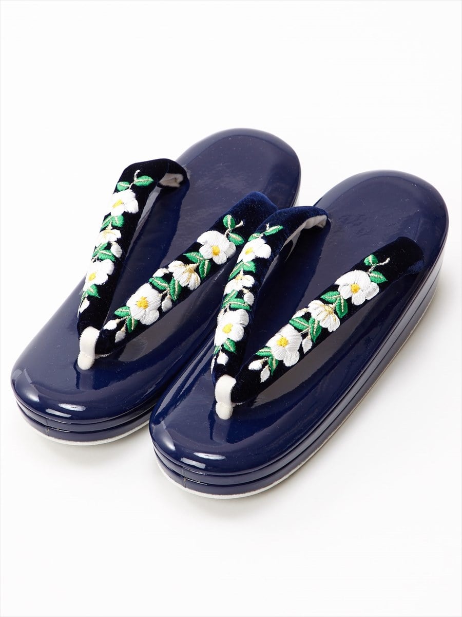 【残りわずか】椿刺繍草履|ネイビー