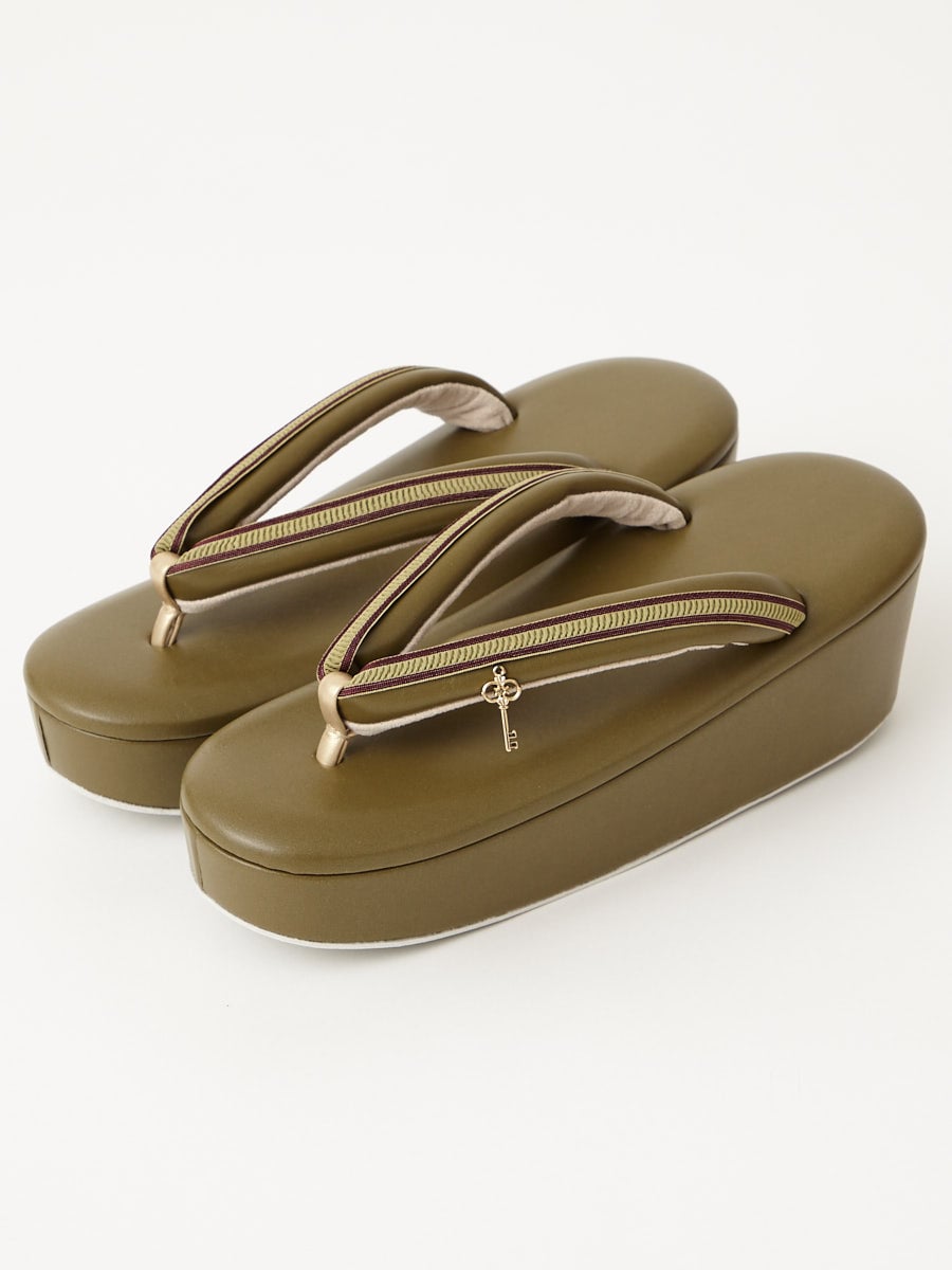 ドア鍵草履|カーキ