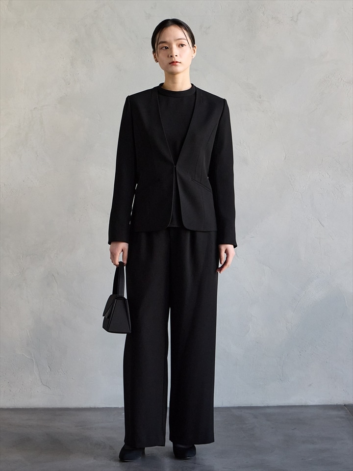 【喪服・礼服】【WEB限定】【マシンウォッシャブル】パンツタイプ3点セットブラックアンサンブル(ノーカラージャケット・スタンドネックブラウス・タック入りワイドパンツ)|ブラック